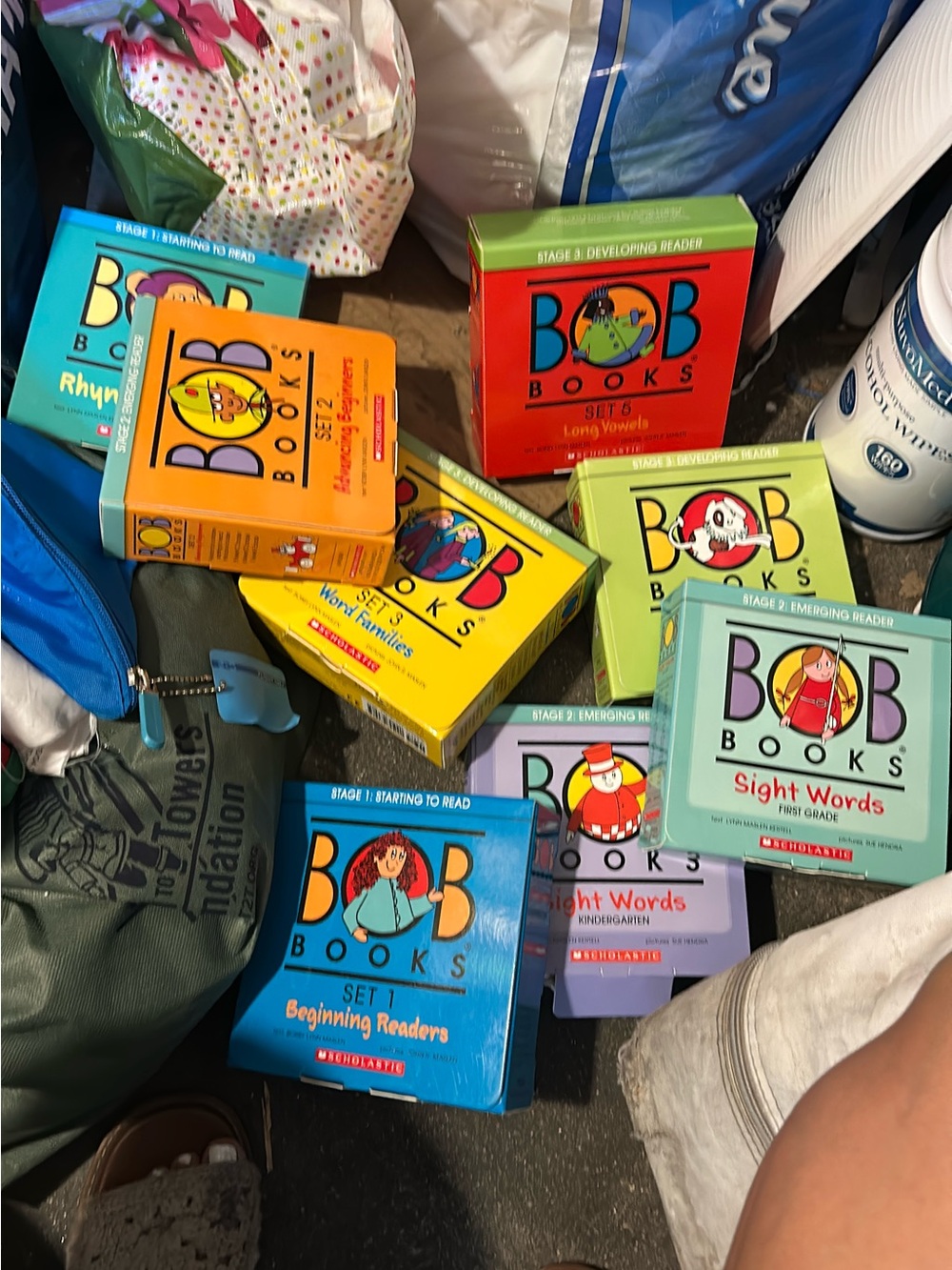 Bob Books Boxed Sets - Colorful Early Reader Collections